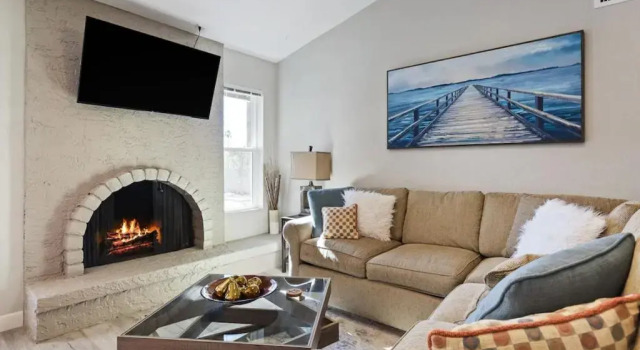 Modern and Stylish Remodeled 4 Bdrm w/ HTD Pool!