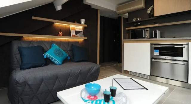 Studio Paradise Five Stars Holiday House, Забронировать Отель Ницца Приморские Альпы, рядом с Набережная Соединенных Штатов
