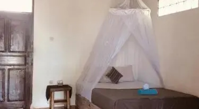 Pantai Paris Homestay, Забронировать Отель СПА-отели провинции Восточной Нуса-Тенгара, SPA-услуги