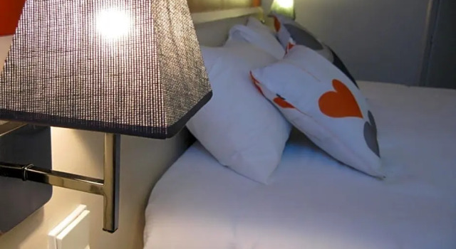 Номер Comfort greet Hotel Massieux Lyon Nord by All Accor