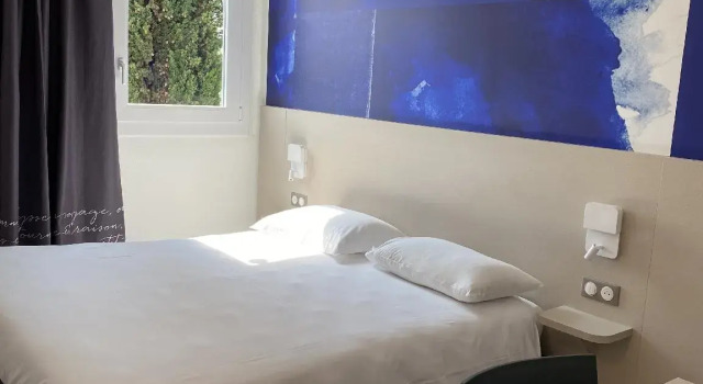 Двухместный номер Standard Kyriad Direct - Bourg les Valence