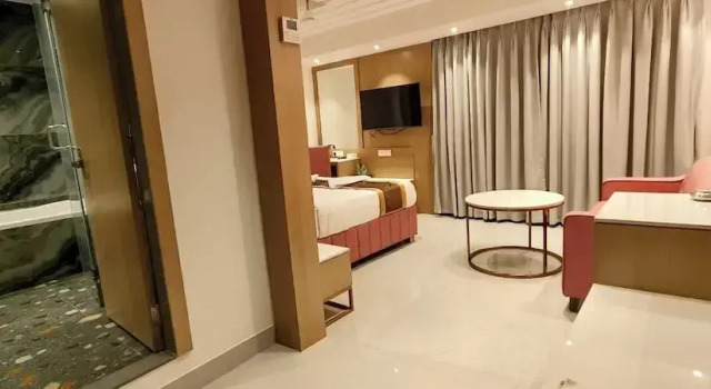 Номер Luxury Hotel Prestige Residency