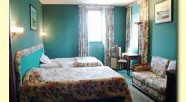 Htel Lcrin, Rezerwuj Hotel Plancoet Bretania