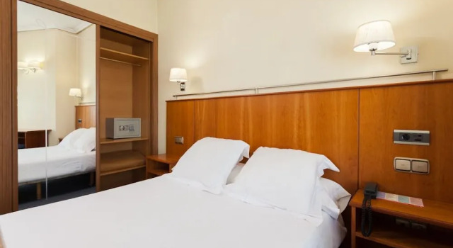 Номер Standard Hotel Ciudad de Compostela