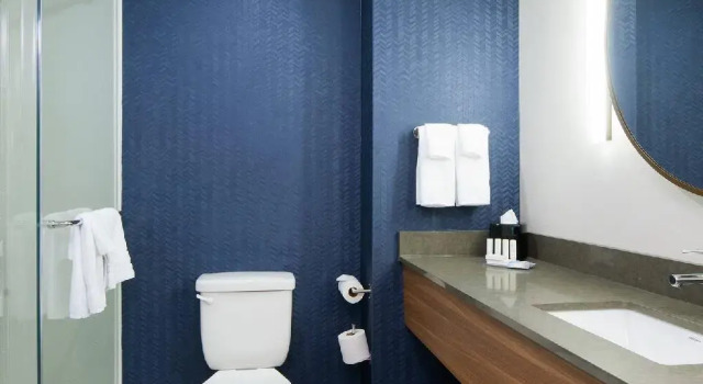 Четырёхместный номер Standard Fairfield by Marriott Pittsburgh Downtown
