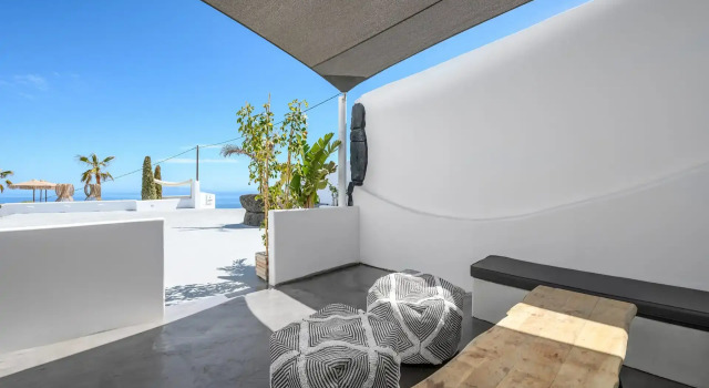 Полулюкс Leon Luxury Suites