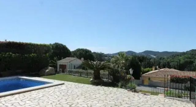 Villa Puig Rosell, Rezervați Vilă Calonge Baix Empordà