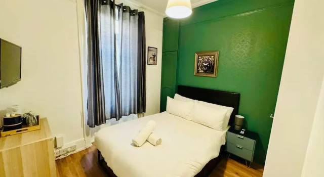 Номер Standard Number 19 Brighton