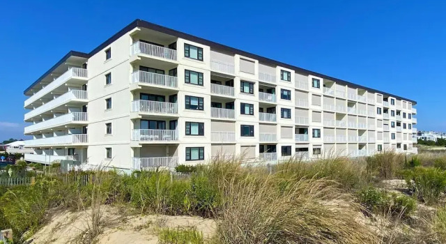 Номер Standard Ocean Place 315 2 Bedroom Condo by RedAwning