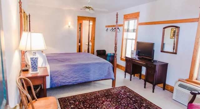 Семейный номер Standard с видом на сад Roanoke Island Inn