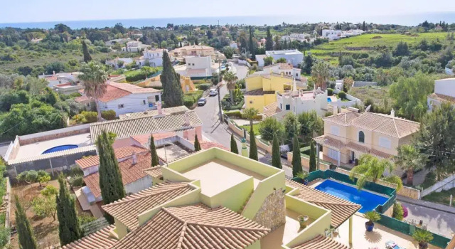 Коттедж Villa Saint Thomas - Moradia tranquila com piscina aquecível em Carvoeiro