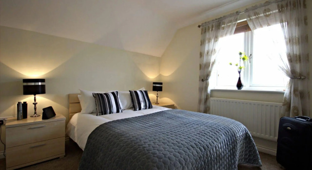 Berkshire Rooms - Basingstoke, Забронировать Отель Бизнес-отели Англии, 4* 5*