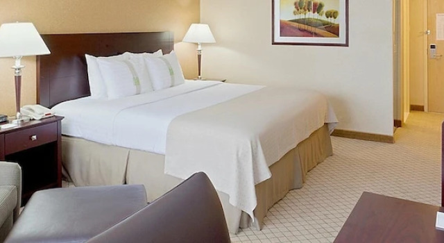 Студия Armoni Inn & Suites