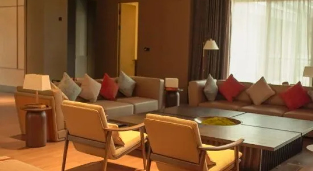 Люкс Presidential Chengdu Jiaozi Jinghu Hotel