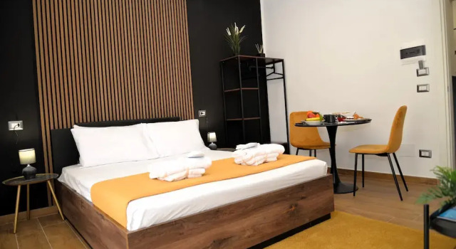 Двухместный номер Comfort с балконом BlackWoody Contemporary Rooms - Napoli Centro Storico