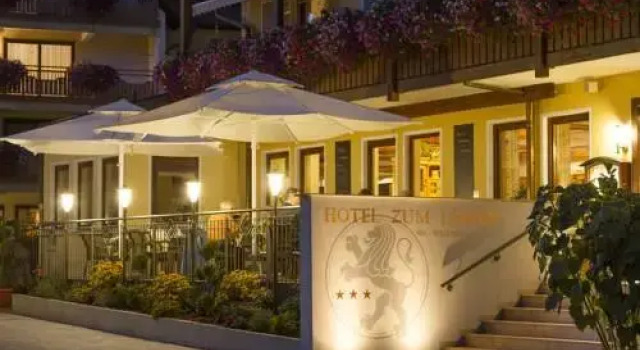 Gasthof - Hotel Zum Löwen, Reserva ahora Hotel Hoteles en Alta Franconia con piscina, Piscina