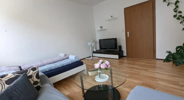 3 Bed Flat - Sleeps 6 - Pets - Parking - Wifi, Забронировать Апартаменты/квартира Филлинген-Швеннинген Шварцвальд, рядом с Музей часового мастерства