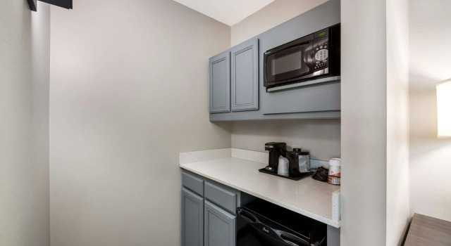 Двухместный люкс Comfort Suites Northlake