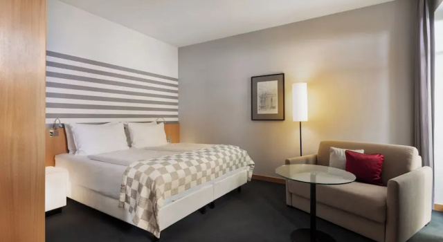 Двухместный номер Garden Wing Standard Holiday Inn Vienna City by IHG