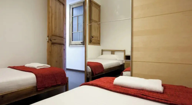 Cozy classic Apartment by Sagrada Familia with free wifi and A/C, Забронировать Апартаменты/квартира Апартаменты Барселоны, рядом с Железнодорожный вокзал Пасео-де-Грасиа, Апартаменты/квартира