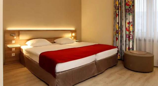 Двухместный номер Deluxe Hotel Königshof am Funkturm
