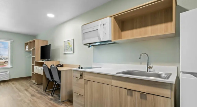 Четырёхместный люкс WoodSpring Suites Rogers Bentonville