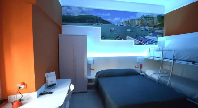 Четырёхместный номер Economy Hotel Fiume