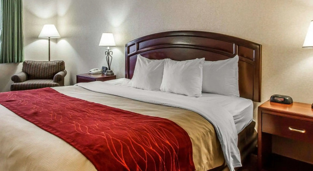 Двухместный номер Standard Quality Inn & Suites Fort Madison near Hwy 61