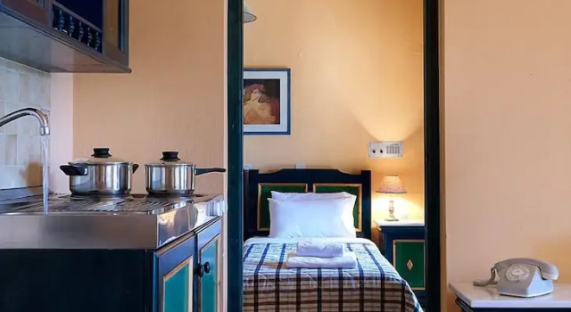 Апартаменты с балконом Hotel Ledra