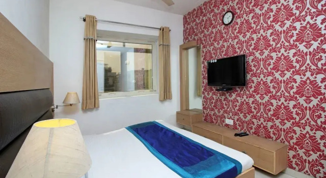 OYO 2791 Hotel Arina Inn, Забронировать Отель Отели Нью-Дели с завтраком, Завтраки