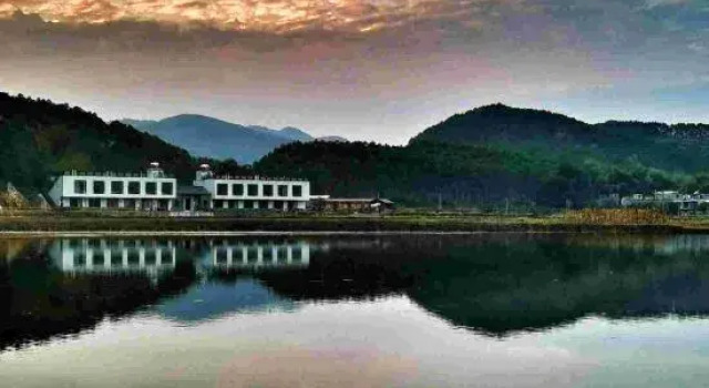 Yingxi Peak Forest Corridor Xingxiwei Homestay, Rezervasyon Otel Guangdong otoparklı oteller, Otopark