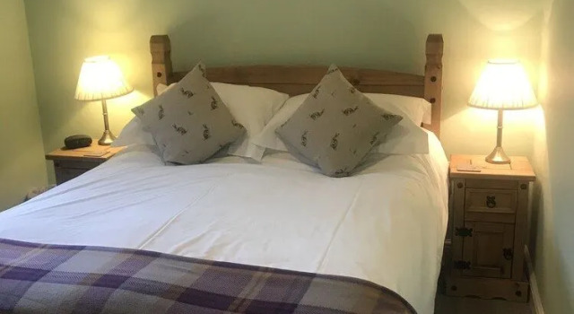 Upper Wood End Farm Holiday Cottages, Забронировать Фермерский дом Отели Англии с завтраком, Завтраки