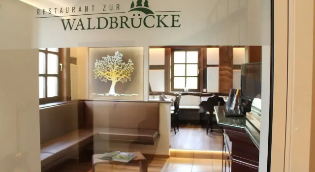 Haus zur Waldbrücke, Забронировать Отель Отели Нижней Франкония с парковкой, Парковка