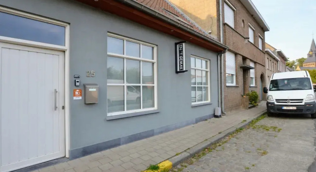 A Recently Renovated Accommodation in the Charming Village of Haringe, Забронировать Отель Отели Западной Фландрия 3 звезды, 3*