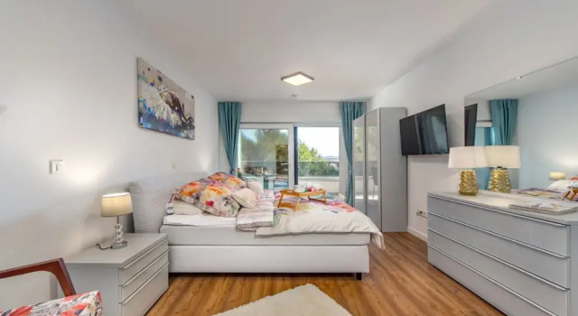 Villa Shaula, Забронировать Вилла Виллы Шибеник, рядом с Частный Пляж «Ярам Апартментс», Вилла