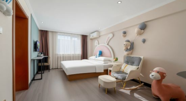 Люкс Luxury songyue Hotel (Harbin Chengde Square Chinese Baroque Store)