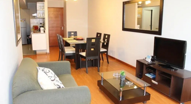 Suites Miraflores Jose Gabriel Chariarse, Забронировать Отель Отели в центре Мирафлореса, в центре