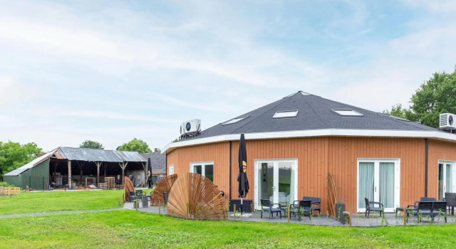 Lovely holiday home in Goirle with terrace, Prenota Casa vacanze Cottage a Noord-Brabant, Cottage