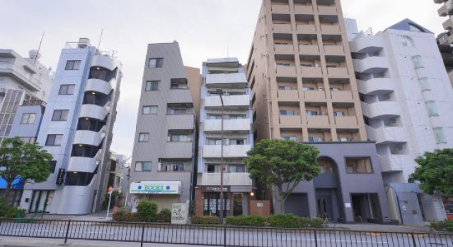 4 minutes from Shinjuku central. Comfortable bed. Cyber Shinjuku Room, Забронировать Отель Отели Токио 3 звезды, рядом с Matchbaco Gallery, 3*