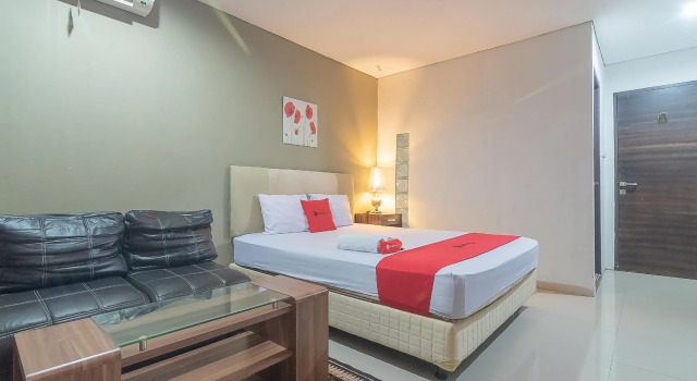 Номер Premium RedDoorz Plus near Sepinggan Airport 3 Balikpapan
