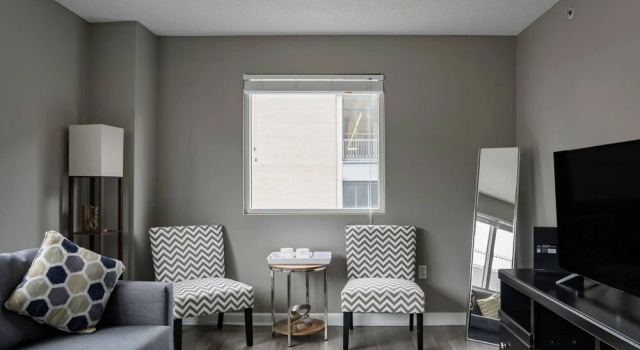 Nashville's #1 Location 2BR/2BATH - Free Parking - Music City! (CH1), Забронировать Отель Отели Нэшвилл 3 звезды, рядом с Downtown Presbyterian Church, 3*