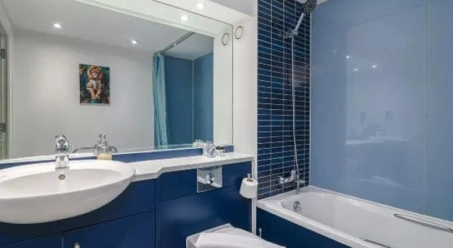 Люкс с 2 комнатами Stunning London 2 Bedroom 2 Balcony Apartment with Thames River & City Views Sleeps 6