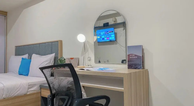 Studio Good Place And Homey Studio Meikarta Apartment