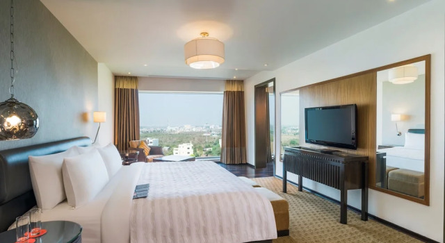Двухместный клубный номер Superior с видом на город Le Meridien Nagpur
