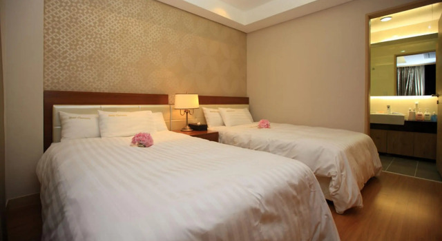 Люкс Royal Chereville Spa Tourist Hotel
