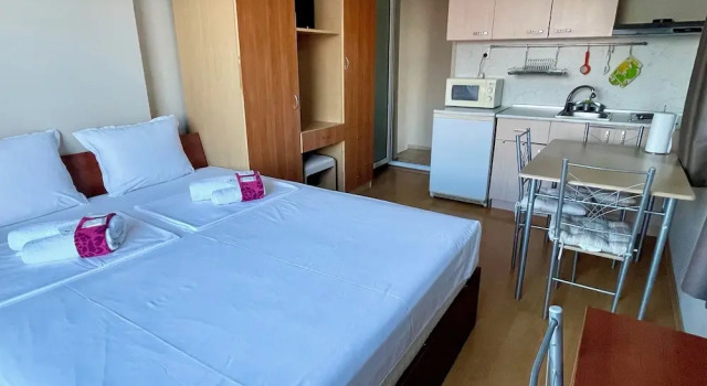 Dom Mladenovi B&B