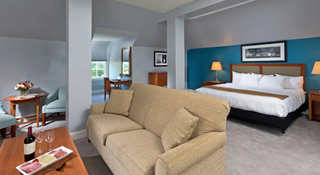 Люкс Executive Gideon Putnam Resort & Spa