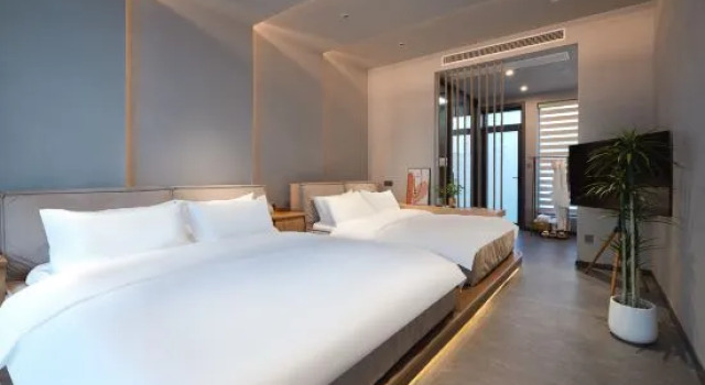 Семейный люкс Qianshan·Senyu·Designer Wild Luxury B&B (Tianjin Jizhou Panshan Branch)
