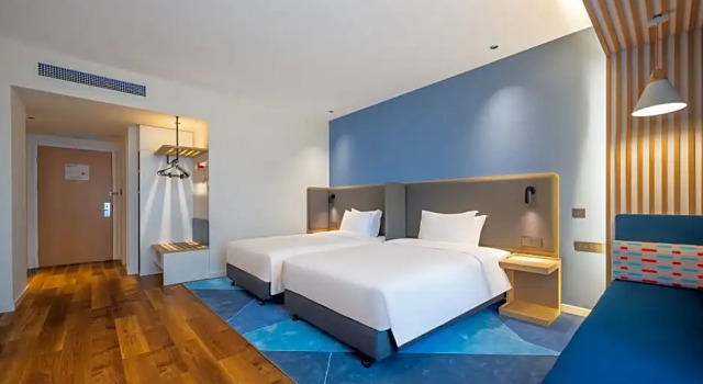 Трёхместный номер Standard Holiday Inn Express Jurong Xianlin