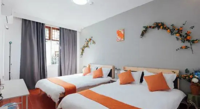 Qing Xin Xiao she min su Fenghuang ancient city branch, Rezerwuj Hotel Xiangxi Hunan
